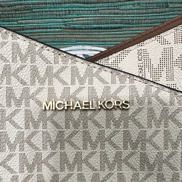 Michael Kors Jet Set Travel large chain shoulder tote bag - Picture 2 of 14